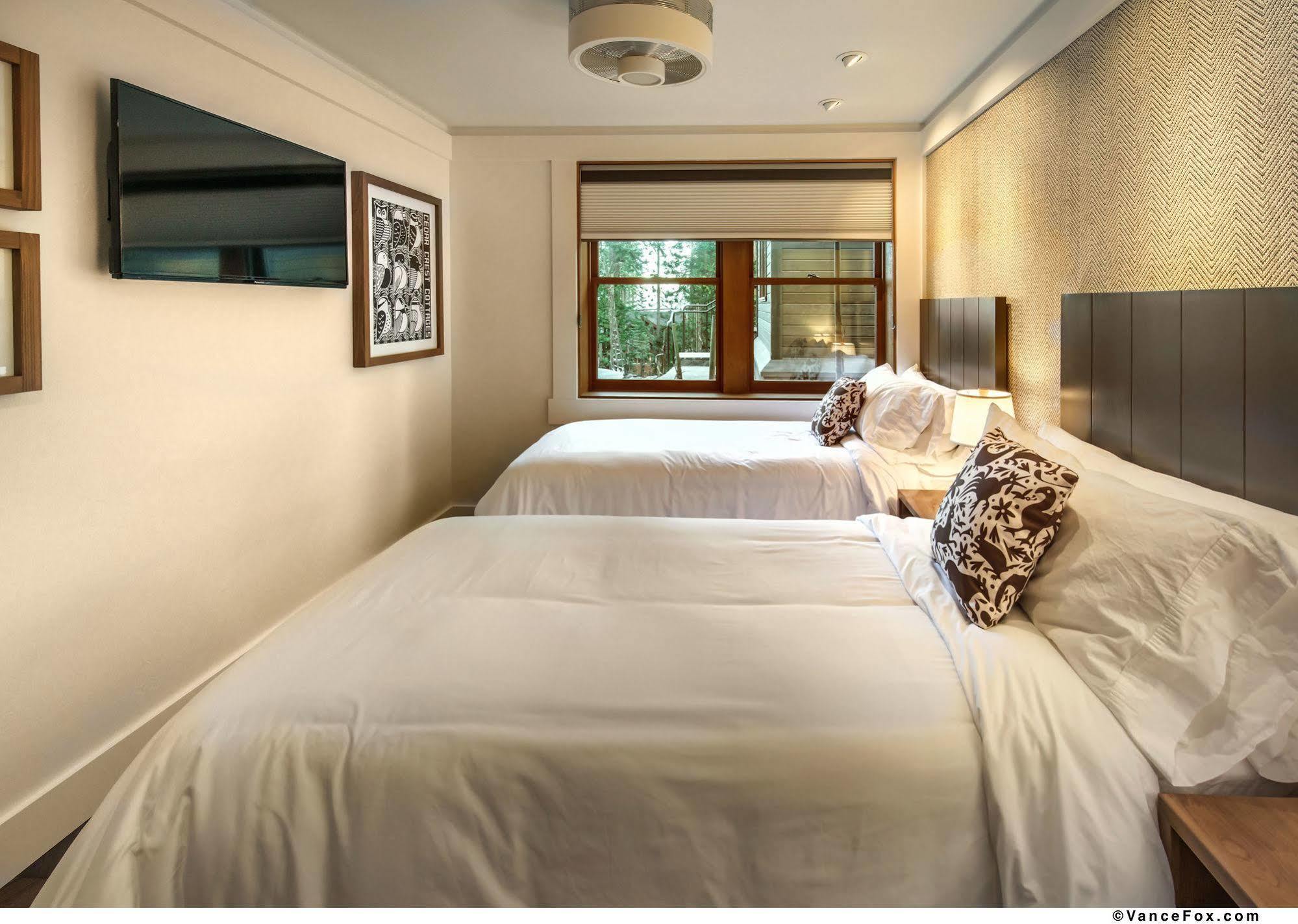 Cedar Crest Cottages 홈우드 외부 사진