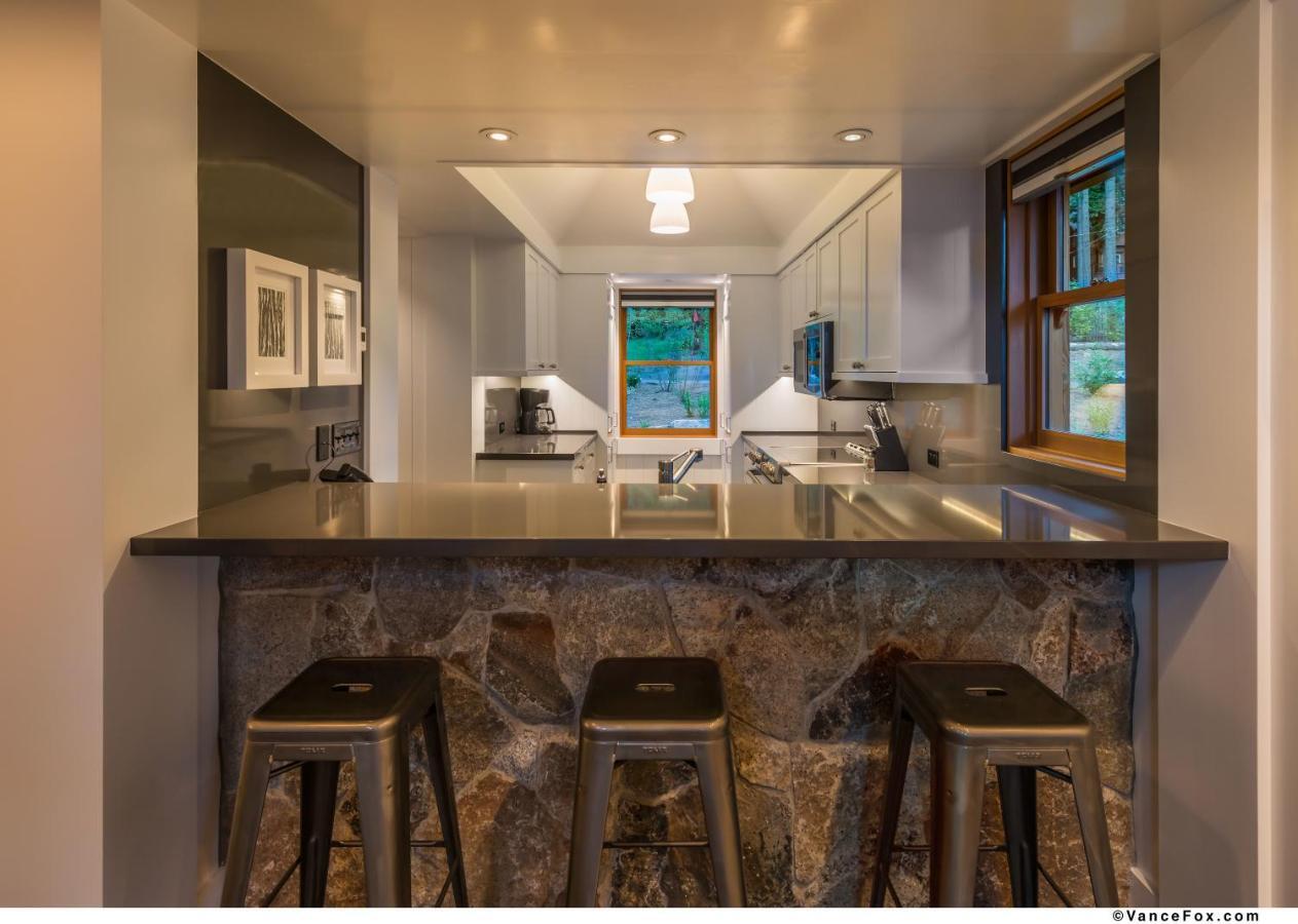 Cedar Crest Cottages 홈우드 객실 사진
